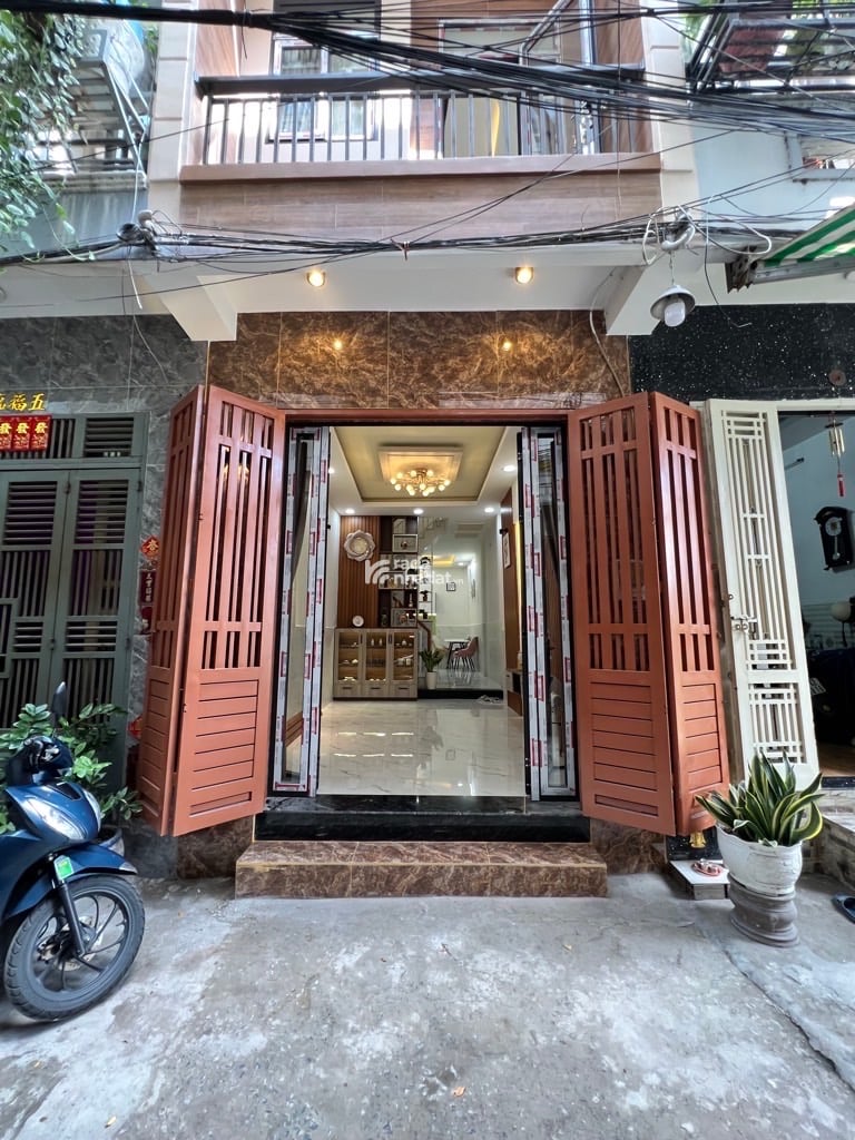 Siêu Phẩm Mai Hắc Đế. 40m2 xe hơi đỗ cửa. 4tỏi.