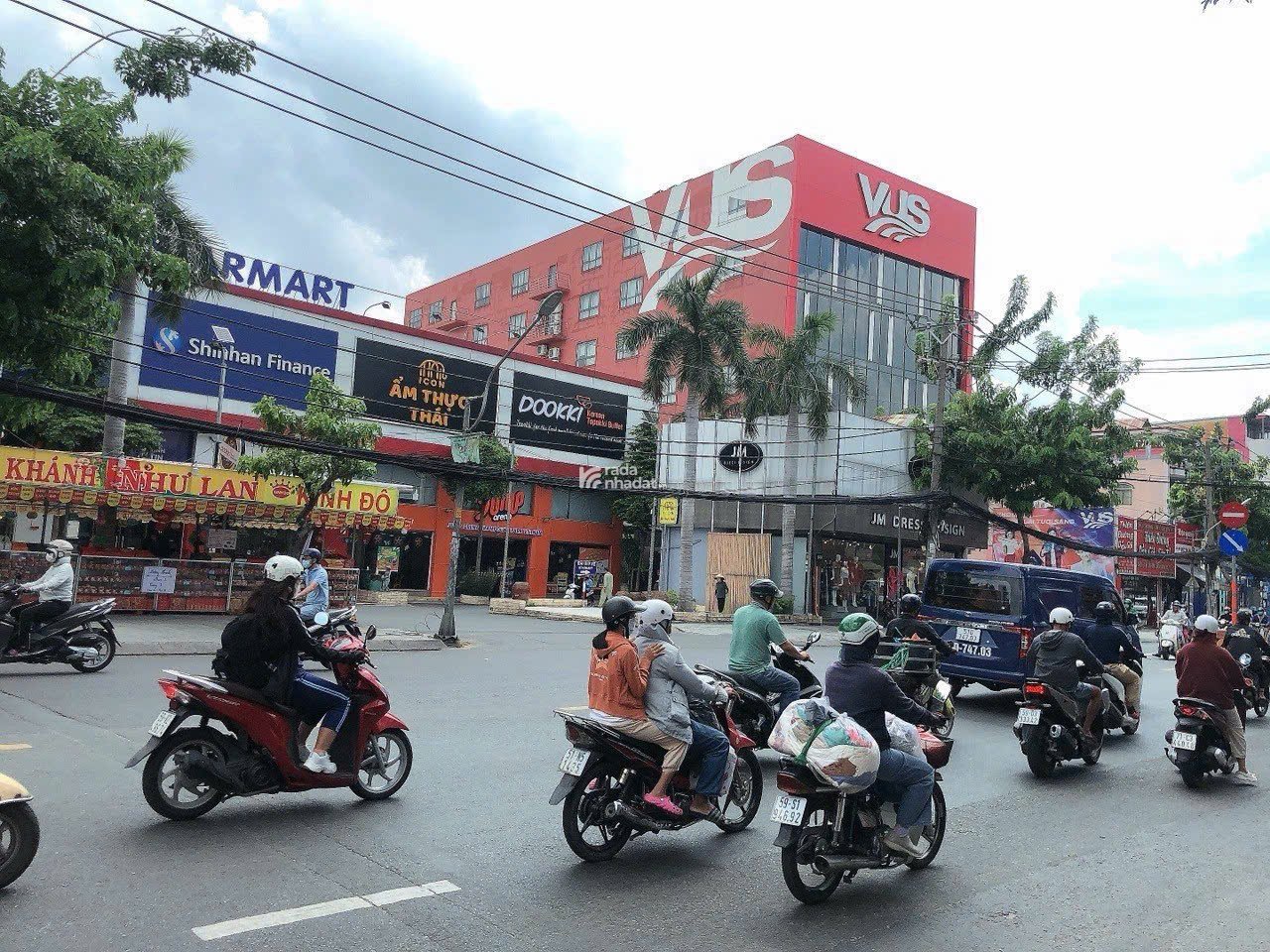 GẤP bán nhà hẻm 656 Quang Trung ngang 7m 126m2 4 tầng có gara gần chợ đêm HTT chỉ 17.8 tỷ