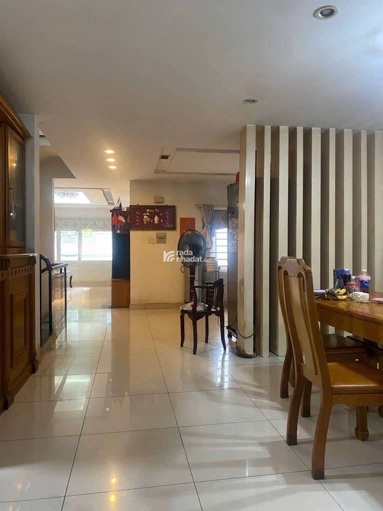 GẤP bán nhà hẻm 656 Quang Trung ngang 7m 126m2 4 tầng có gara gần chợ đêm HTT chỉ 17.8 tỷ