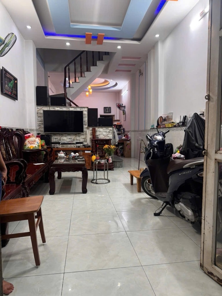 NHÀ LÊ ĐÌNH CẨN 4 TẦNG XE HƠI VÔ NHÀ - NHÀ ĐẸP CÓ THỂ Ở NGAY