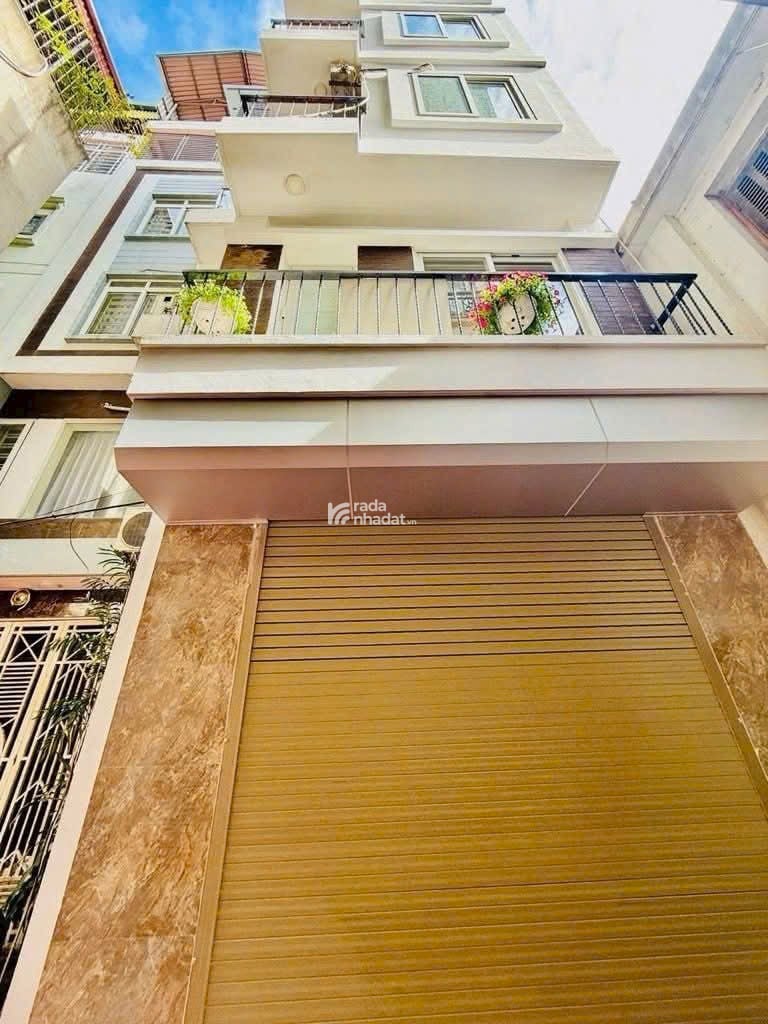 SIÊU MẪU PHỐ BỒ ĐỂ- NGAY SÁT HỒ -THÔNG TỨ TUNG 