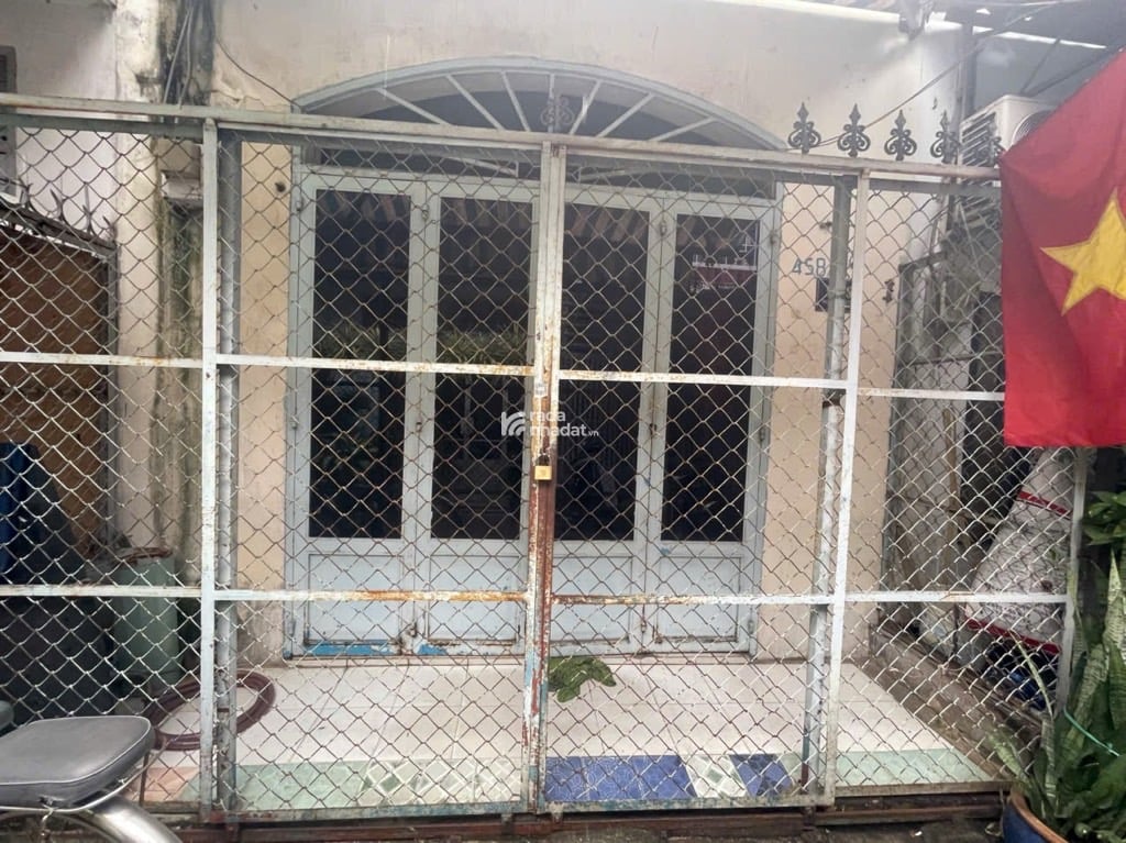 NGAY CHỢ VẢI, VILLA NGUYỄN SƠN, TÂN PHÚ, 125M2 HIẾM CÓ. GIẢM 550TR CHỈ 2.35T TL TỐT