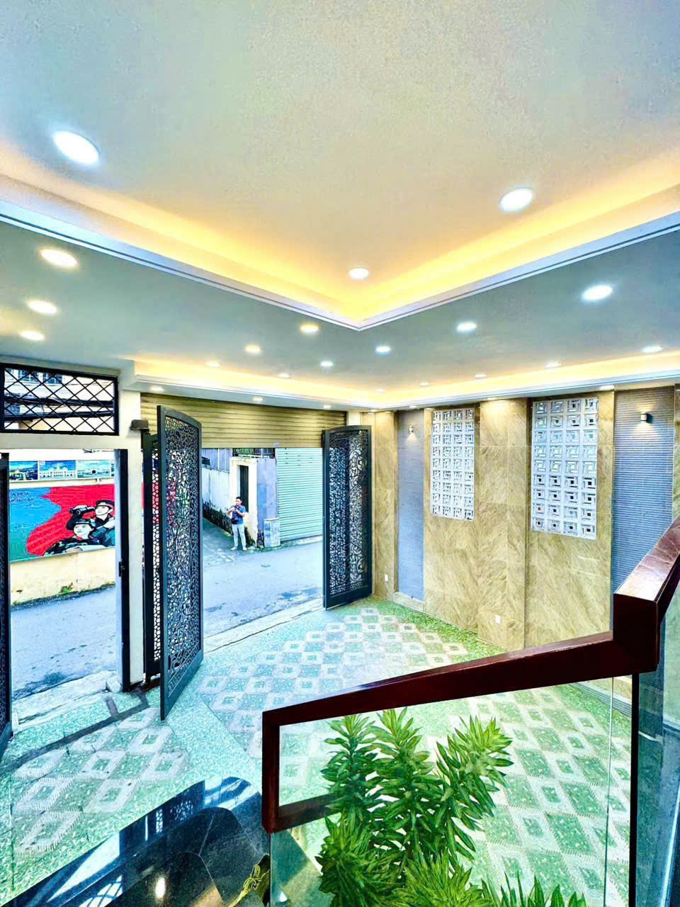 BÁN NHÀ MẶT TIỀN PHÚ NHUẬN NGANG 6M HẦM XE  THANG MÁY 16.9 TỶ