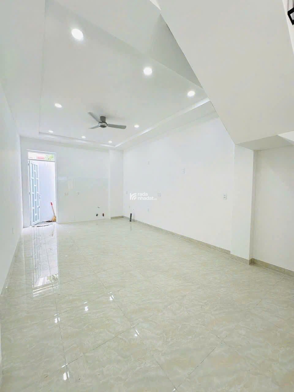  HÀNG HIẾM BÌNH PHÚ DT(3.95X16)GIÁ 8.850 TỶ 
