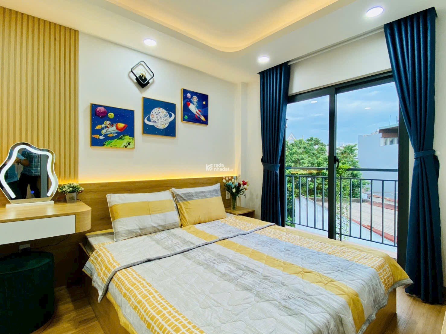5 TẦNG FULL NỘI THẤT GẦN CHỢ THẠCH ĐÀ - DTS 105m2 - NGANG KHỦNG 7.5m - 5.6 TỶ