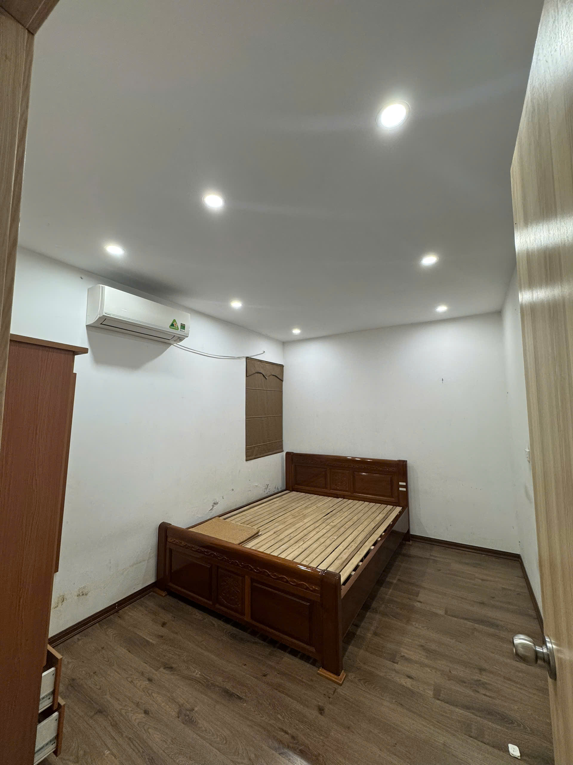 Chính chủ cần bán gấp căn hộ view đẹp tại KĐT Thanh Hà Cienco5 - 2.42 tỷ!