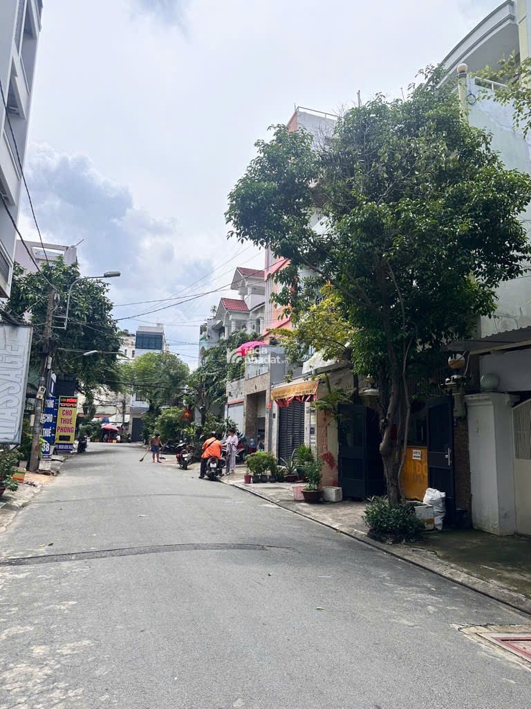 HẺM NHỰA 8M - PHAN HUY ÍCH - SÁT TRƯỜNG CHINH - 4X16M - 3PN - 7,X TỶ