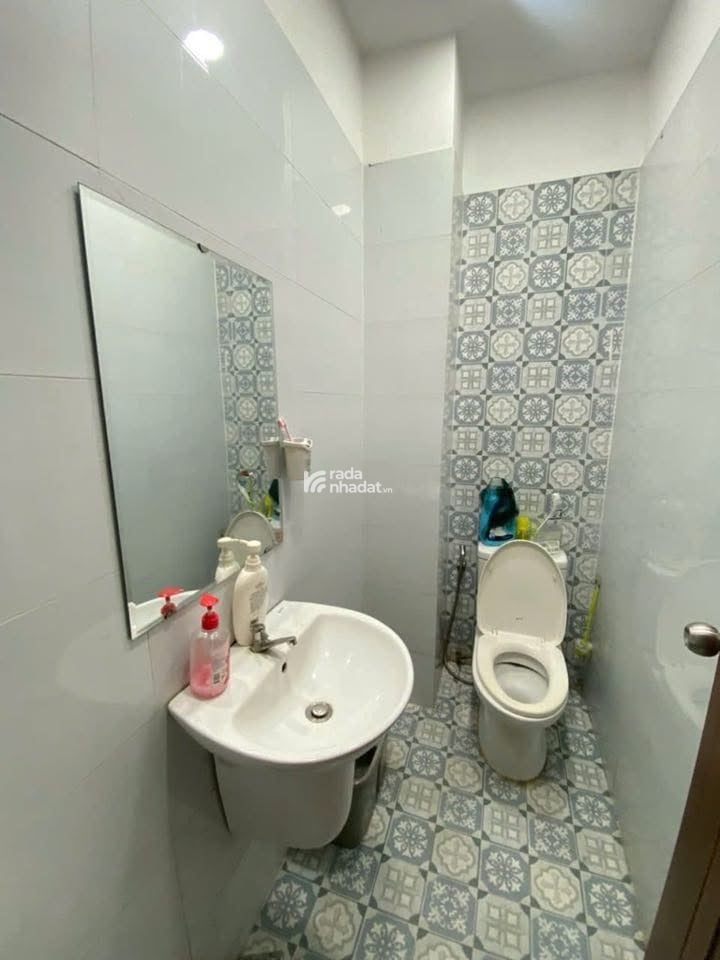 Bán Nhà Tân Kỳ Tân Quý, Bình Tân, Hẻm Ôtô 6m, 53m2 (4,4x12) 4 Tầng BTCT, Sát Mặt Tiền , 6 Tỷ Còn TL