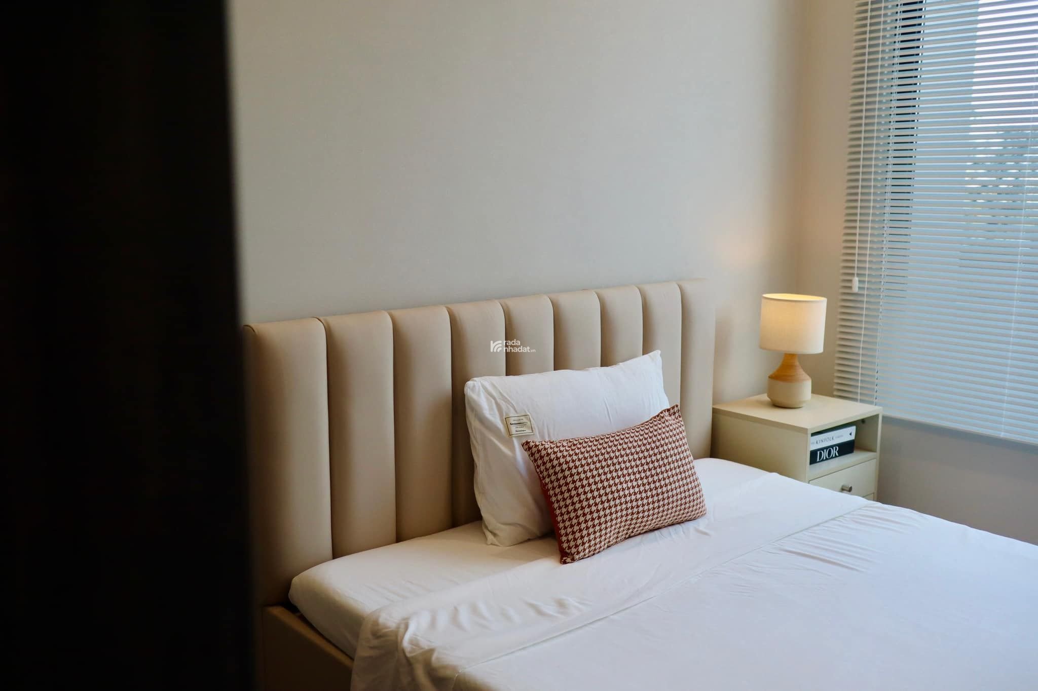 Siêu phẩm 1PN, 1WC view hồ bơi giá chỉ 16tr/th (còn thương lượng) LH: 0934 138 ***
