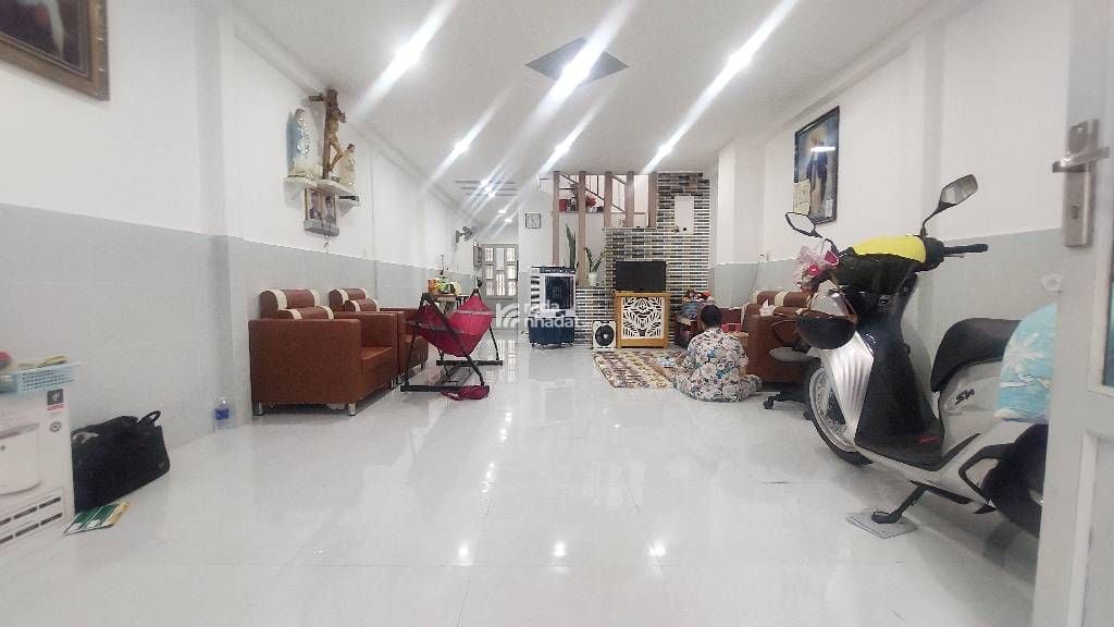 (QUẬN 8) NHÀ 2 TẦNG HẺM 2805 PHẠM THẾ HIỂN, P.7, 70M2, NGANG 5M, 3 PHÒNG NGỦ, 4,5T