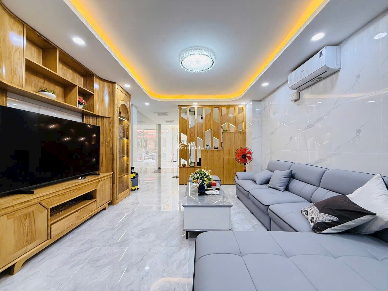 Bán nhà hẻm xe hơi đường Cao Thắng, P12, Q10, DT 3,5x15m trệt 4 lầu. Giá 14.5 tỷ