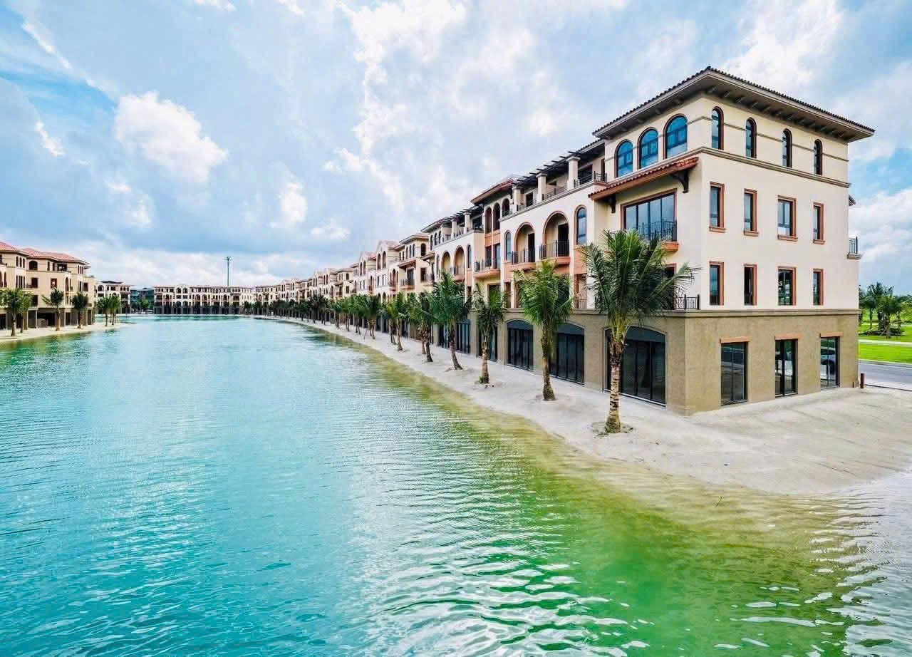 biệt thự đảo giữa lòng thành phố