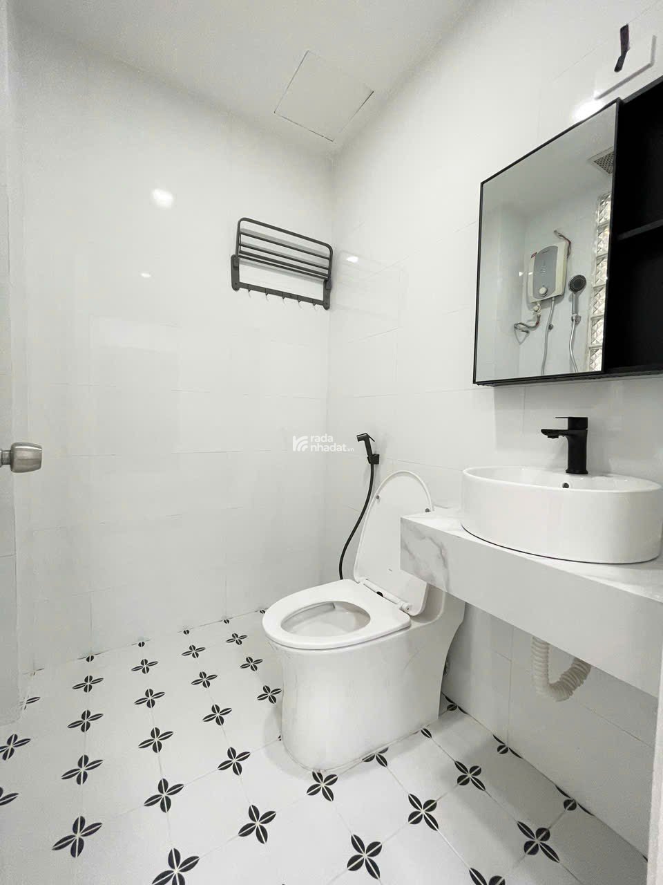 Cho thuê căn hộ Sky garden 1, PMH, Q7, dt 89m2, Tk 3PN nhà mới đẹp, giá chỉ 20 triệu 