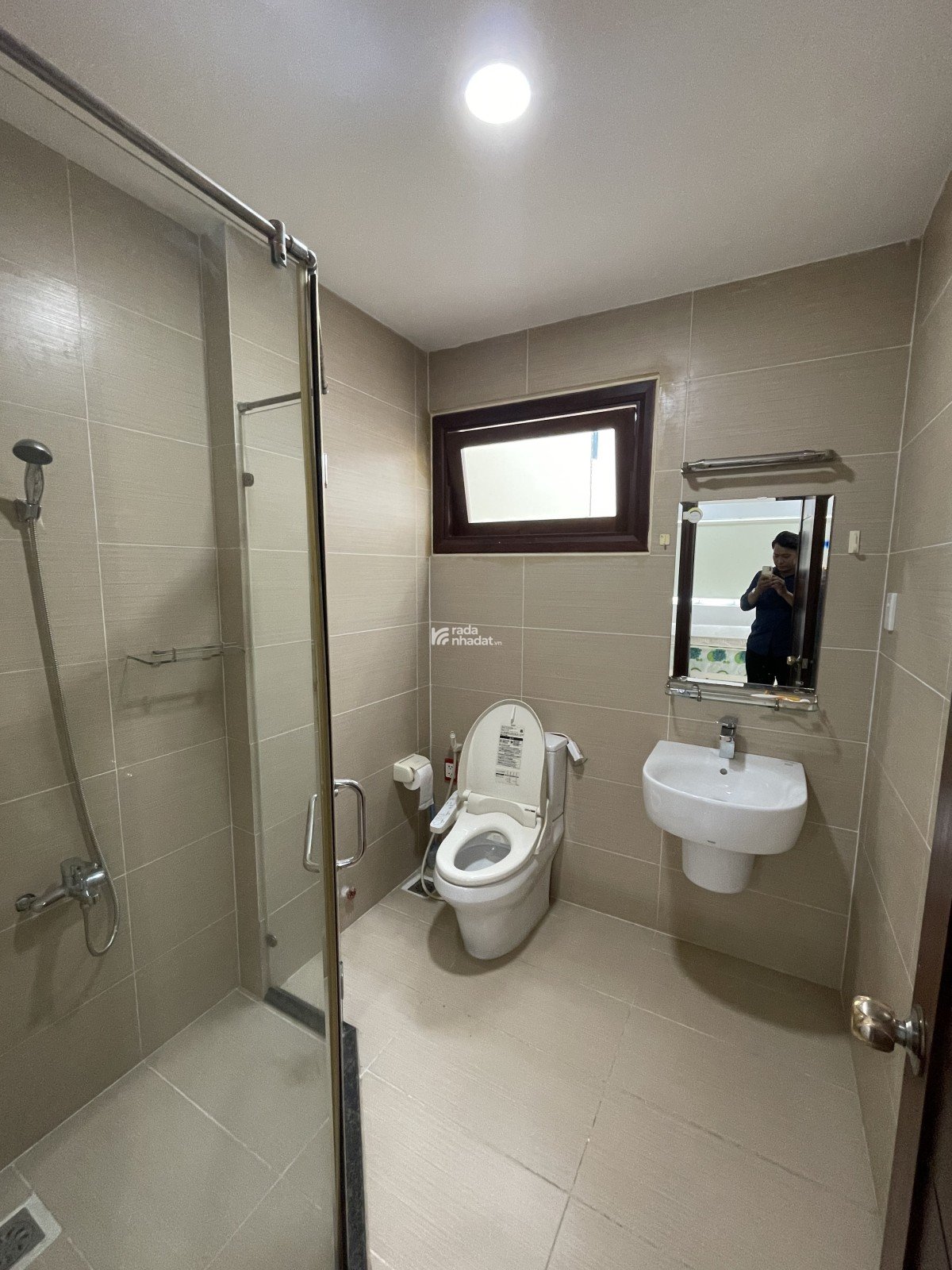 Siêu ngon. Nhà 4 tầng, 147m2, 6x23, 6PN, 5WC. Sát Phú Mỹ Hưng. Sổ hồng. Chỉ 16 tỷ