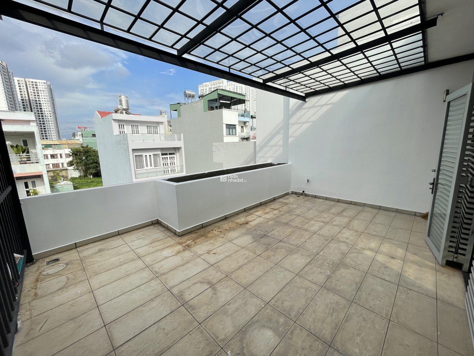 Siêu ngon. Nhà 4 tầng, 147m2, 6x23, 6PN, 5WC. Sát Phú Mỹ Hưng. Sổ hồng. Chỉ 16 tỷ