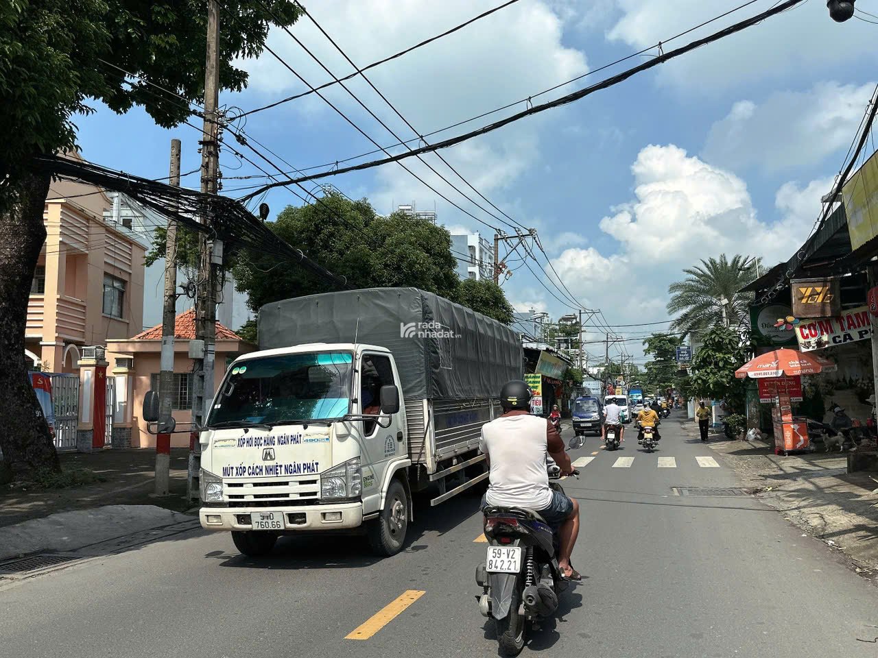 Tòa nhà CHDV 56 PN  hầm 7L T.máy 304m2 ngang 8m TN 4.2 tỷ MTKD đẹp Lê Đức Thọ 55 tỷ. 