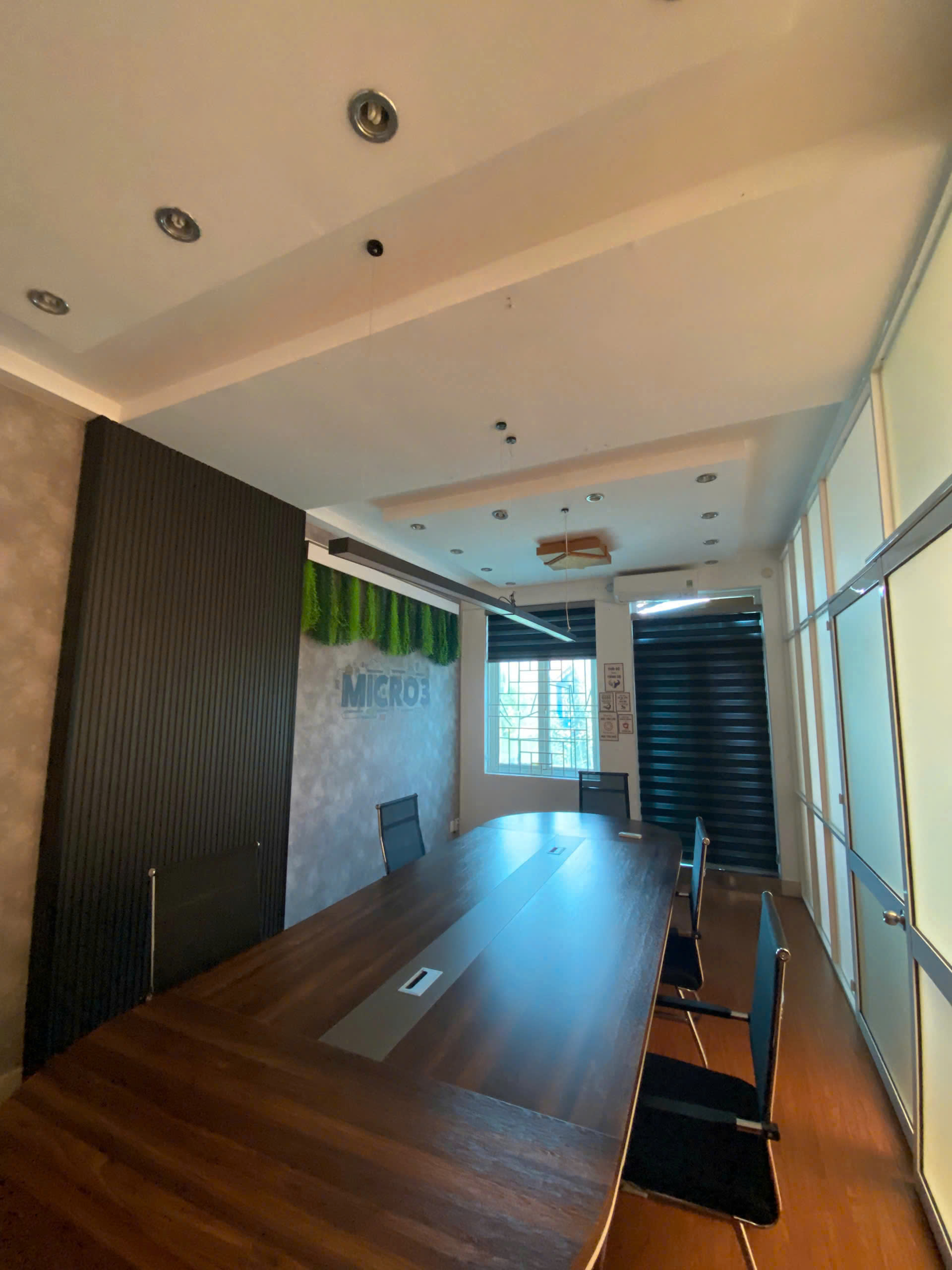 Bán biệt thự KDC Him Lam 6A Bình Hưng, TP.HCM; 8x20m; 1 trệt 2 lầu 1 tum; Giá 31.5 tỷ