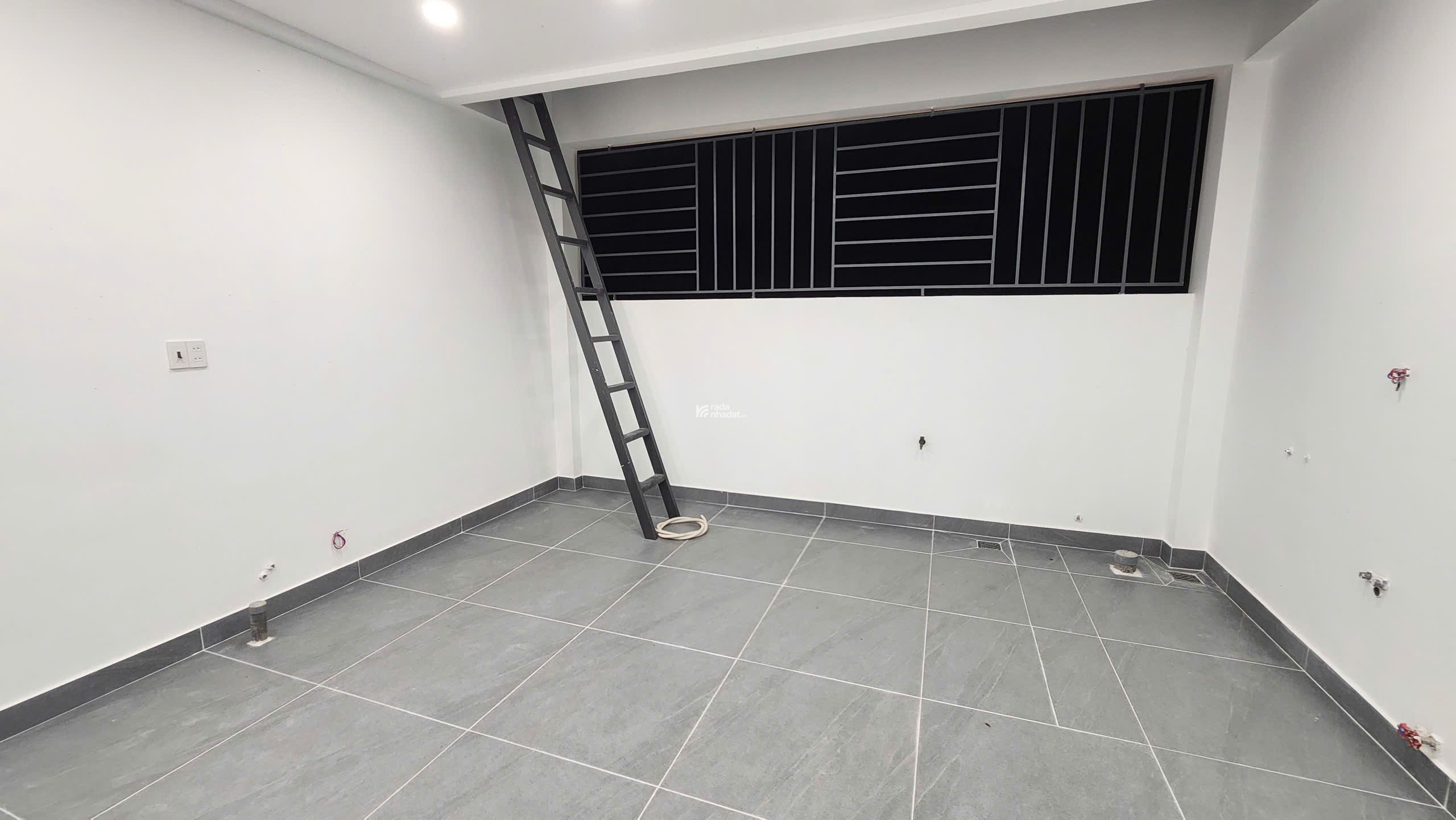 NHÀ PHỐ CAO CẤP NGANG 5M HIẾM CÓ - CẦU BA PHỤ, TX25 MỞ RỘNG