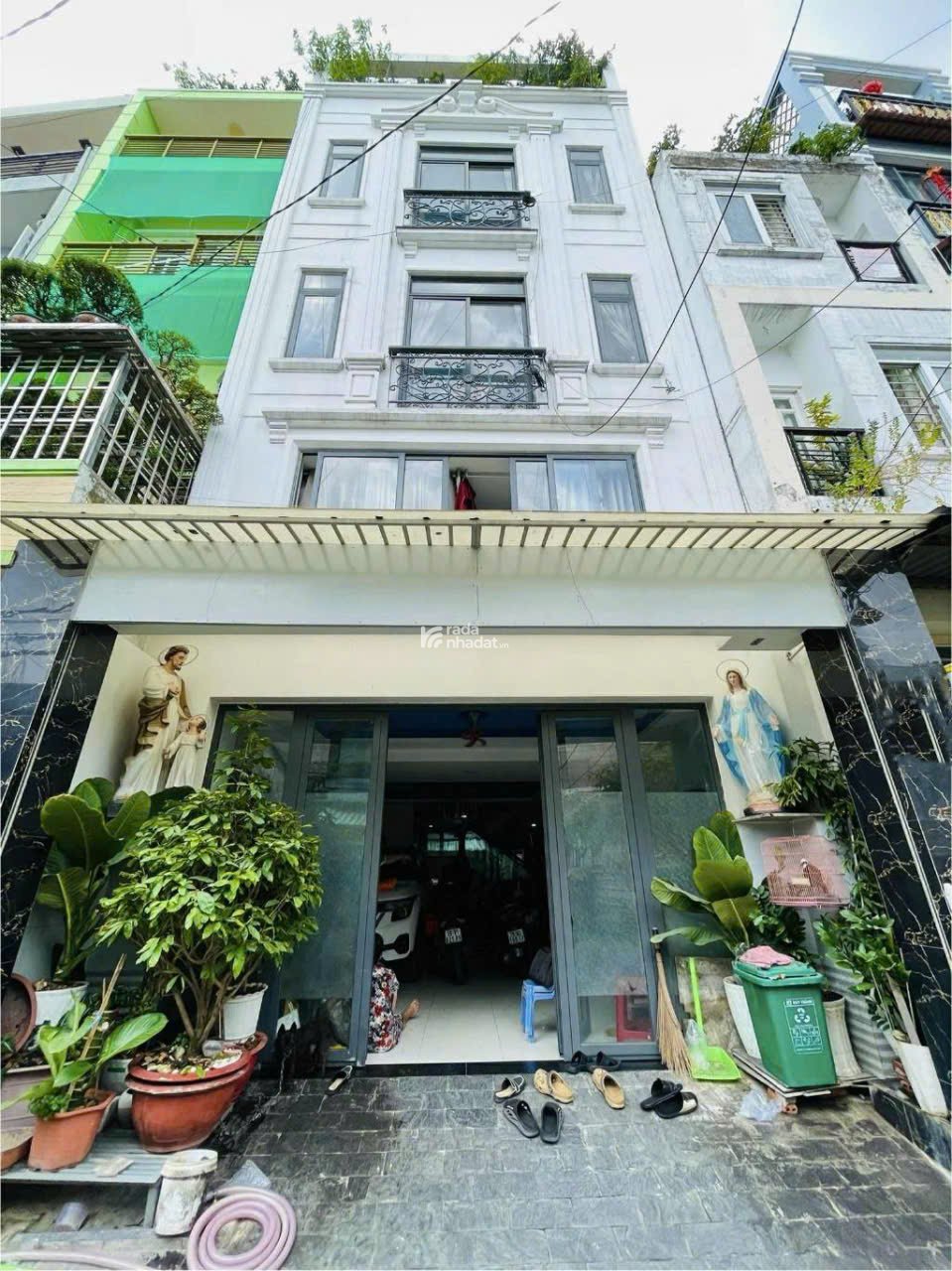 Cách 1 căn ra mặt tiền Dương Quảng Hàm P5 Gò Vấp 5.5x16m 11PN Giá 15.5 tỷ