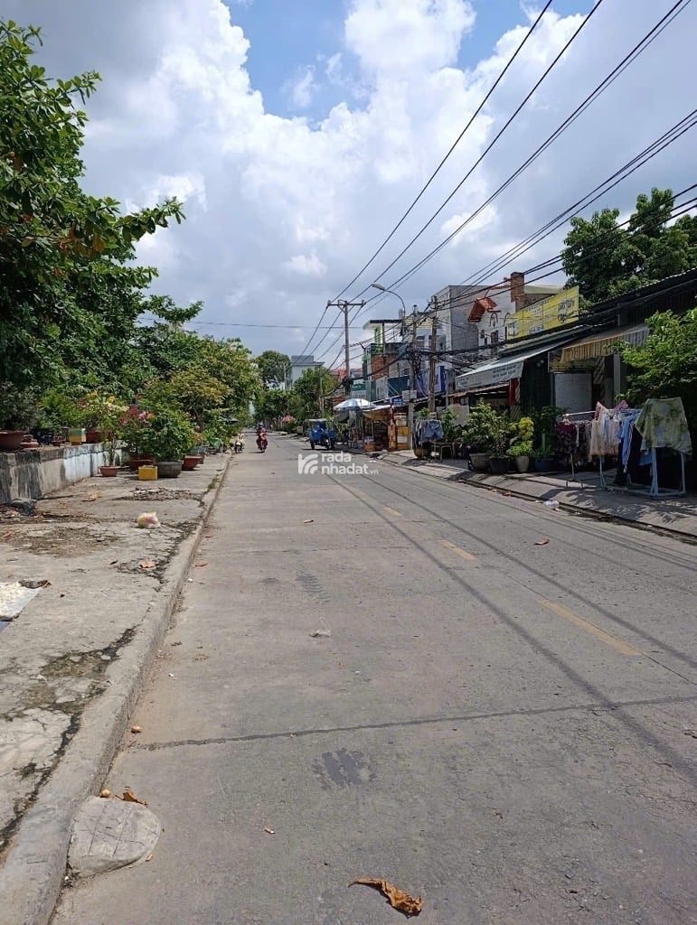 Nhà mặt tiền đường ôtô 68m2 ( dài 21m , nở hậu đẹp ) , Lưu Hữu Phước P15 Q8