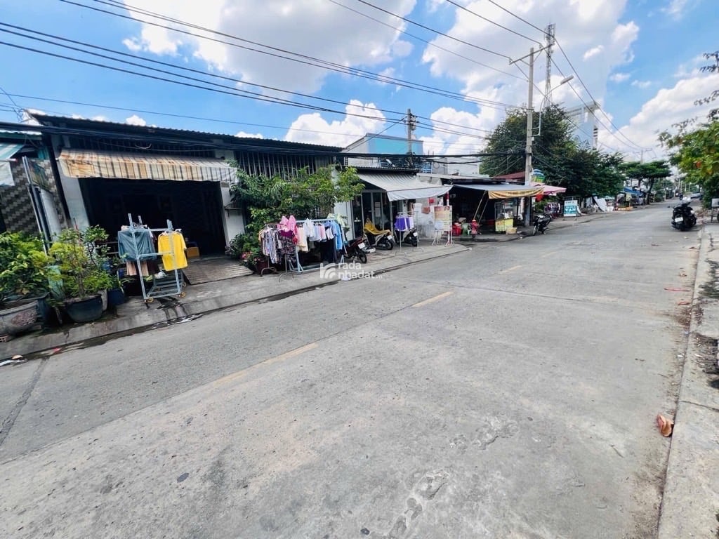 Nhà mặt tiền đường ôtô 68m2 ( dài 21m , nở hậu đẹp ) , Lưu Hữu Phước P15 Q8