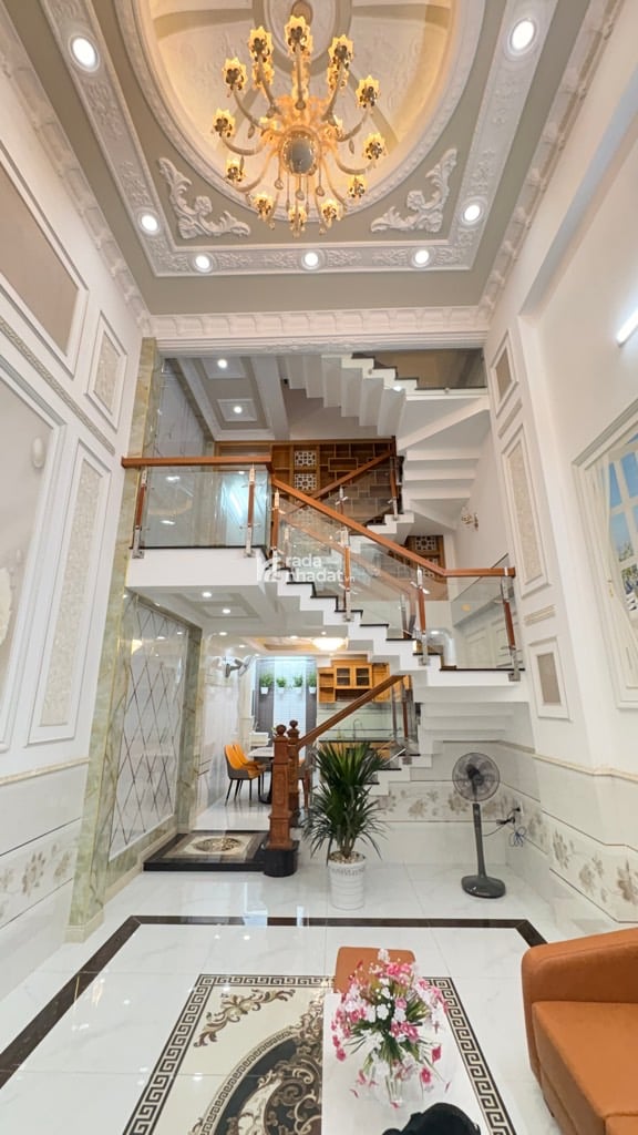 SIÊU PHẨM 5 TẦNG FULL NỘI THẤT HẺM 8M TRƯƠNG THỊ HOA, GẦN METRO SÁT GÒ VẤP GIÁ CHỈ 7.7 TỶ TL!