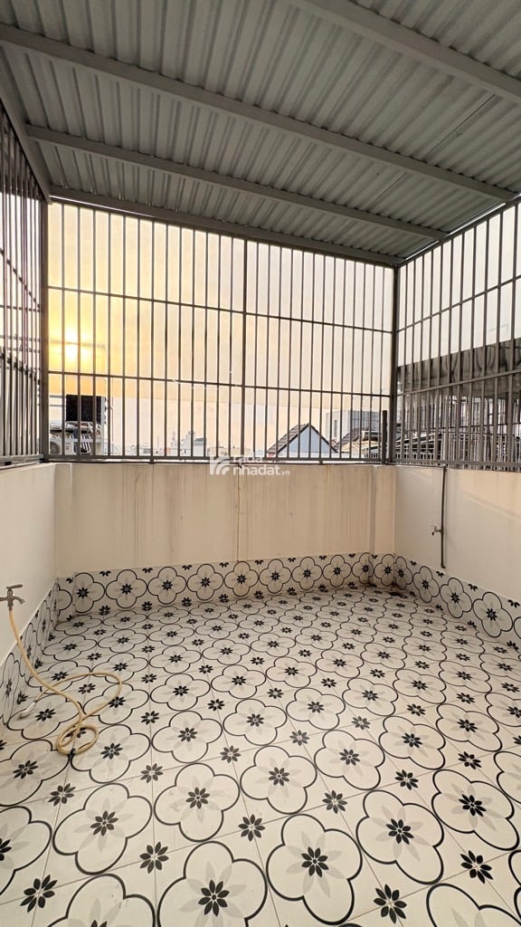 SIÊU PHẨM 5 TẦNG FULL NỘI THẤT HẺM 8M TRƯƠNG THỊ HOA, GẦN METRO SÁT GÒ VẤP GIÁ CHỈ 7.7 TỶ TL!