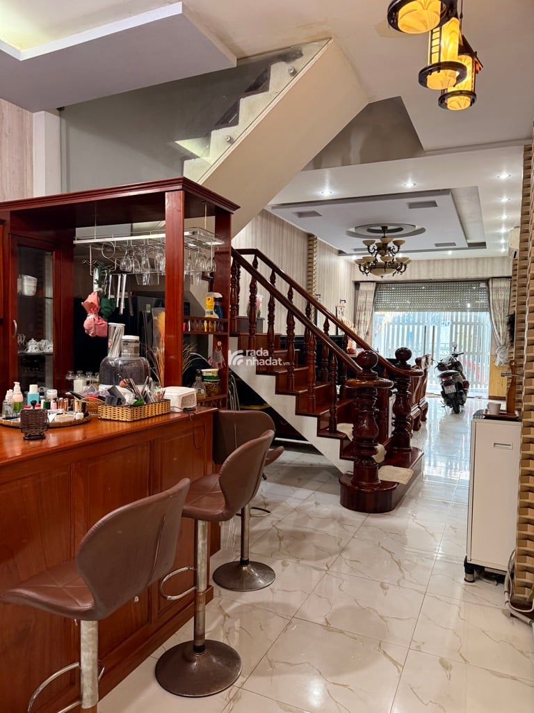 SÁT MẶT TIỀN -4 TẦNG - HẺM XE HƠI -MÃ LÒ- BÌNH TRỊ ĐÔNG A, BÌNH TÂN DT: 4*18m-CHỈ - 7 TỶ 350