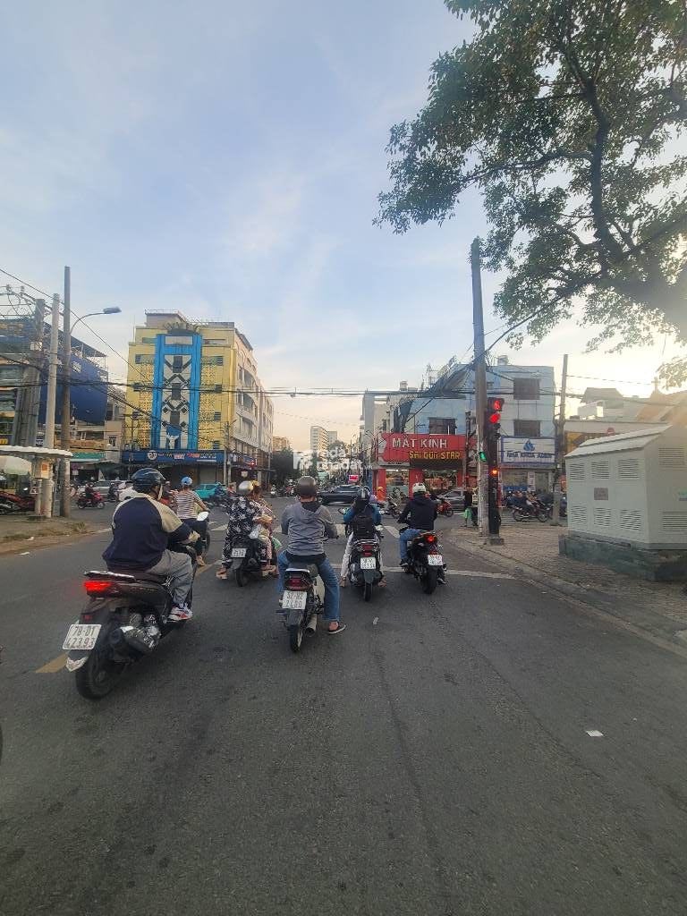 BÁN NHÀ MẶT TIỀN KHU TÊN LỬA 113M2 11 TỶ 5X24M AN LẠC A BÌNH TÂN SÁT QUẬN 6