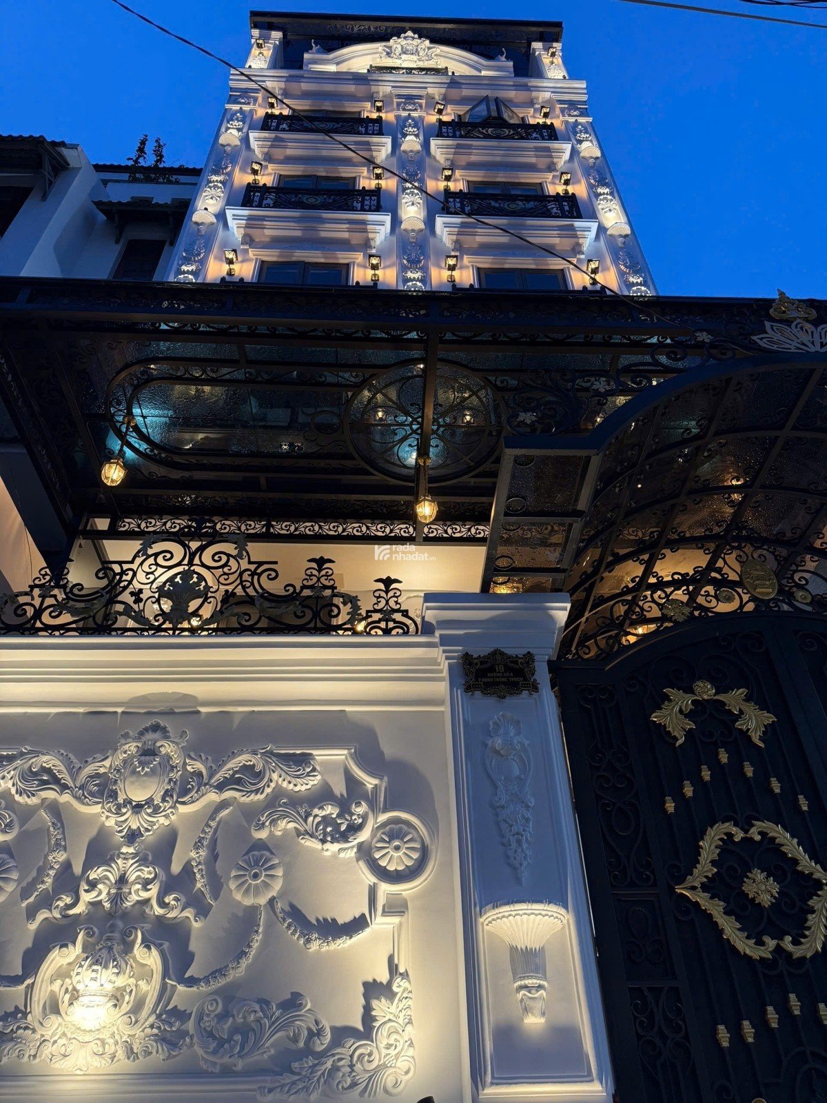 SIÊU PHẨM CHDV 6 TẦNG  HẦM - 120m2 (717) 2 MẶT TIỀN - DÒNG TIỀN 250TR/THÁNG