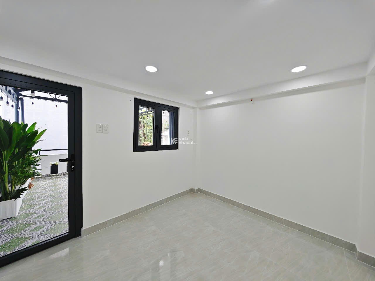 Nhà hẻm xe hơi sát mặt tiền Trần Bình Trọng Q10 Chỉ 10.5tỷ DT(3.5x15m vuông vức)  