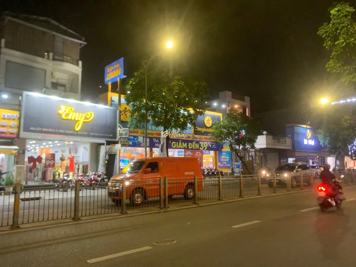 Mặt tiền VIP Lũy Bán Bích, 100m2, 4 tầng thang máy, tiện KD & làm VP