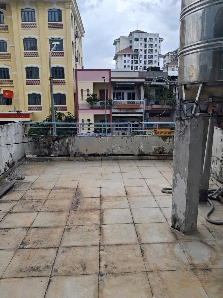 50M2 - 3 TẦNG - MẶT TIỀN ÔNG ÍCH KHIÊM - QUẬN 11 - NHÀ ĐẦY ĐỦ CÔNG NĂNG
