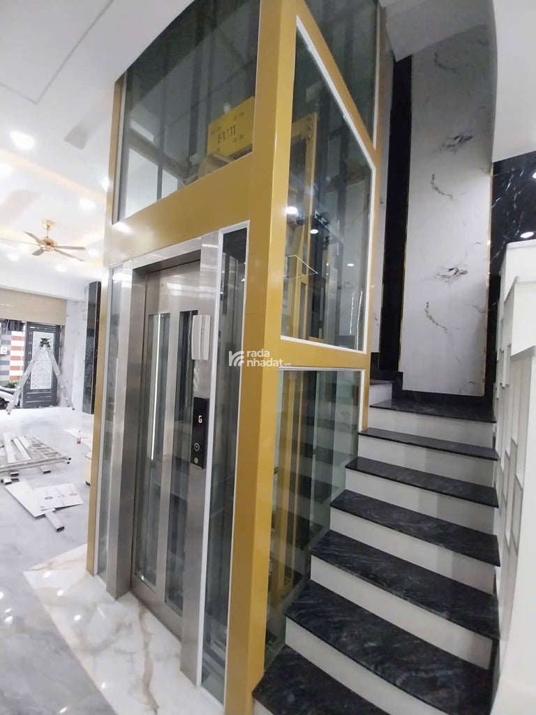 BÁN NHÀ LÊ VĂN KHƯƠNG - QUẬN 12 - DIỆN TÍCH 65m2 - NHÀ MỚI ĐẸP KIÊN CỐ 4 TẦNG - CHỈ 7.5 TỶ 