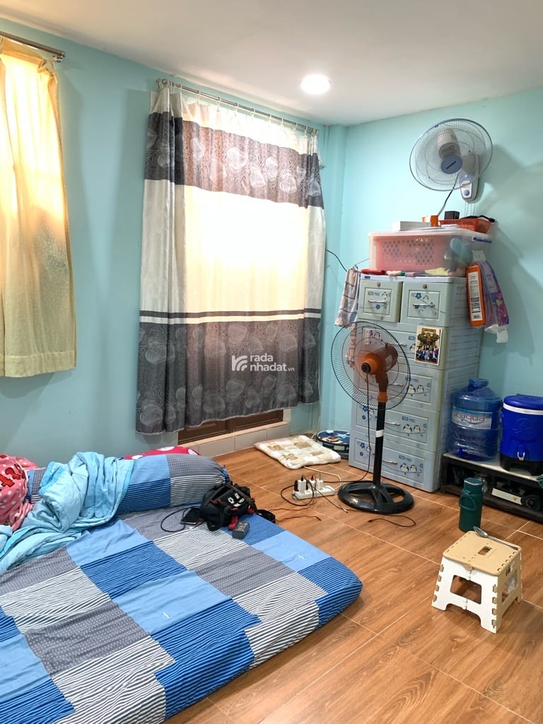 BÁN NHÀ LÒ GỐM QUẬN 6 15M2 3 TẦNG 2.3 TỶ HẺM XE HƠI SÁT MẶT TIỀN GẦN HẬU GIANG