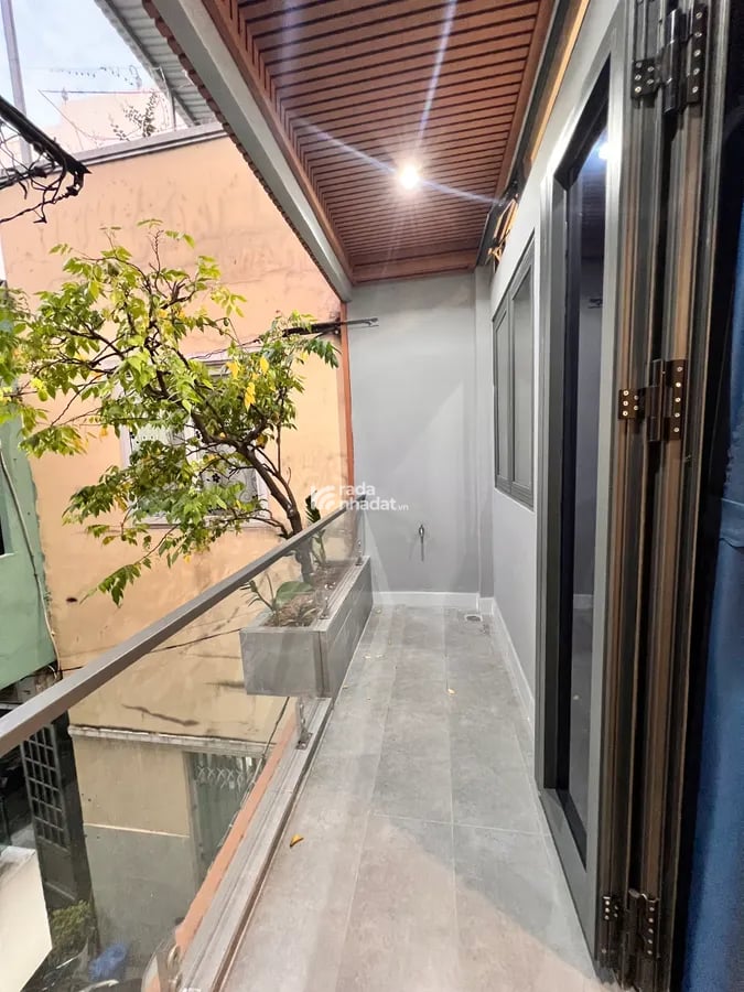 ẺM Ô TÔ TỚI NHÀ, CHƯA ĐẦY 3 PHÚT RA MẶT TIỀN ĐƯỜNG LỚN, NHÀ 3 TẦNG KIÊN CỐ .5.6 TỶ
