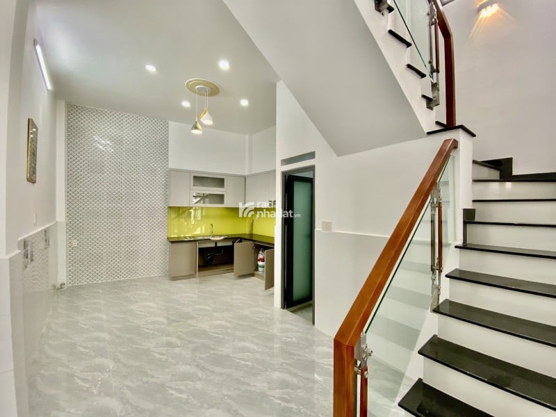  GIÁP KHU TÊN LỬA - TỈNH LỘ 10 - 4 X 12.5M - 2 TẦNG 2 PN - GIÁ 5.1 TỶ.