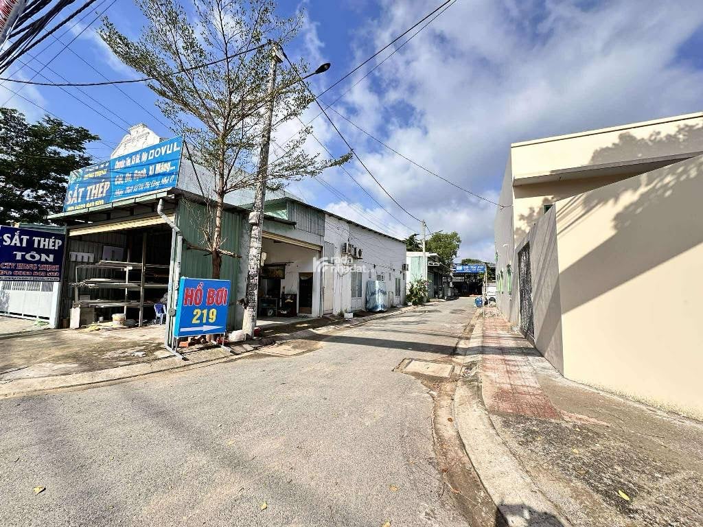 ĐẤT DIỆN TÍCH KHỦNG MẶT TIỀN NGÔ CHÍ QUỐC