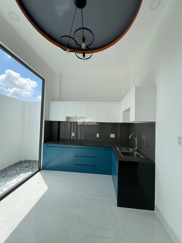 MỚI CỨNG NHÀ 3 TẦNG HXT NHỈNH 5TỶ SÁT VINHOMES GRAND PARK Q9, NGUYỄN XIỂN