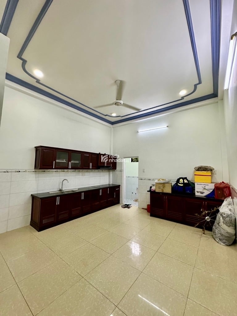 NHÀ ĐẸP Ở NGAY 3 TẦNG HẺM XE HƠI TRÁNH GẦN Đ. PHẠM VĂN ĐỒNG 4,6X15 CHỈ 6,3 TỶ.