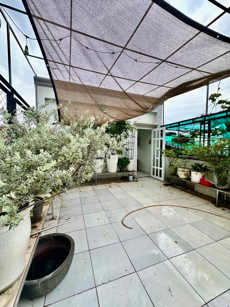 NHÀ ĐẸP Ở NGAY 3 TẦNG HẺM XE HƠI TRÁNH GẦN Đ. PHẠM VĂN ĐỒNG 4,6X15 CHỈ 6,3 TỶ.