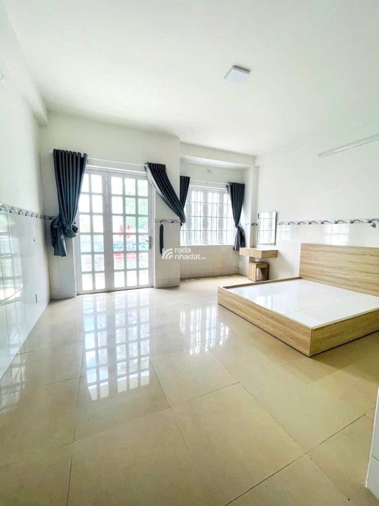 80m2 - Giá 12.8 tỷ - Ngang 5m - Mặt lộ Hoàng Quốc Việt khu Lacasa Q7