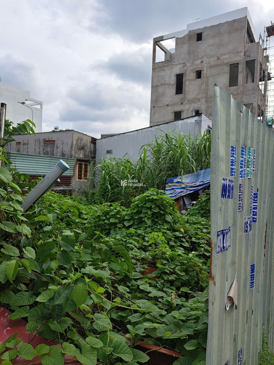 RA GẤP LÔ ĐẤT MẶT TIỀN, NGANG HIẾM GẦN 7m; NGAY CHỢ HIỆP BÌNH; 82m2 NHỈNH 4 TỶ.