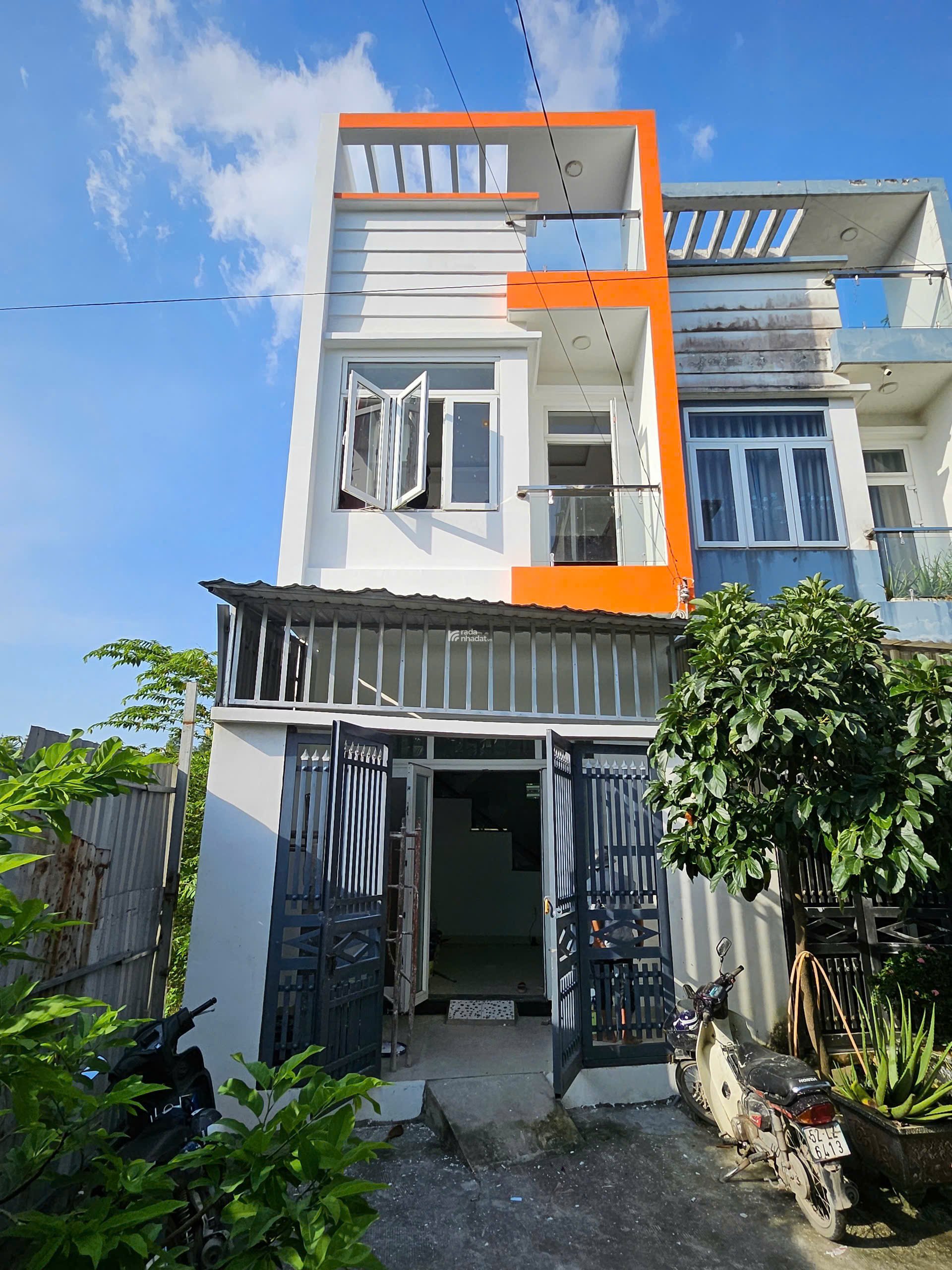 BÁN NHÀ ĐẸP 3 TẦNG 3.X TỶ THẠNH XUÂN 52 - Q12