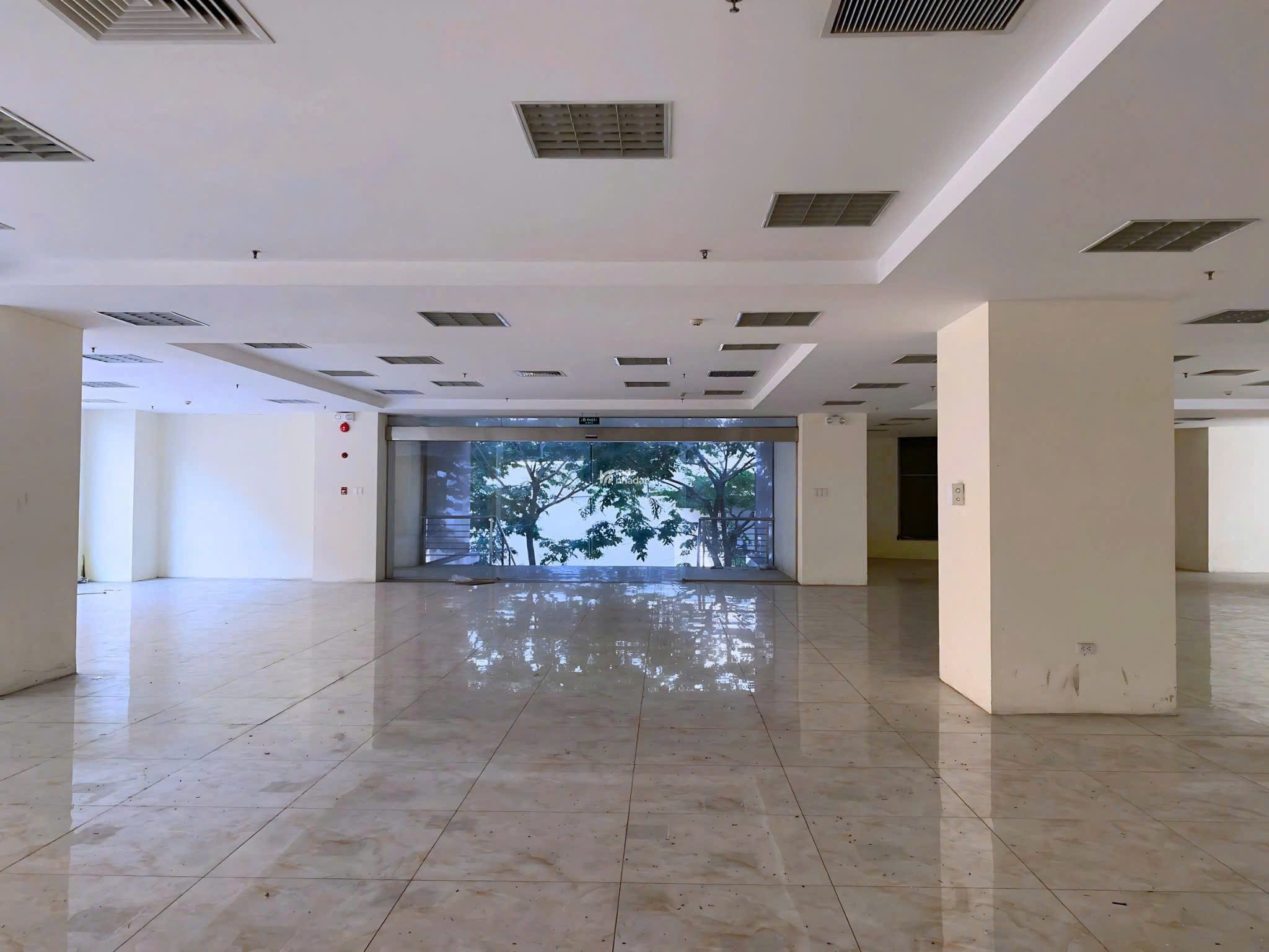 CHÍNH CHỦ EM CHO THUÊ MẶT BẰNG GIÁ RẺ NHẤT PHẠM VĂN ĐỒNG 