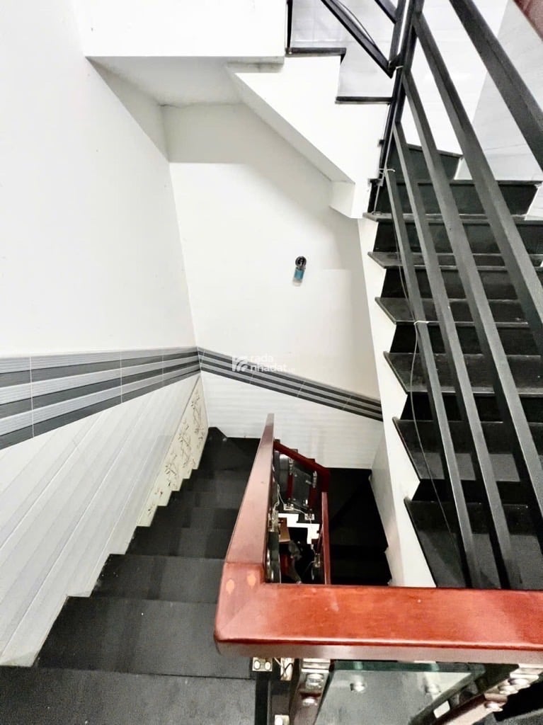 Bán nhà gần văn cao bình long  tân phú