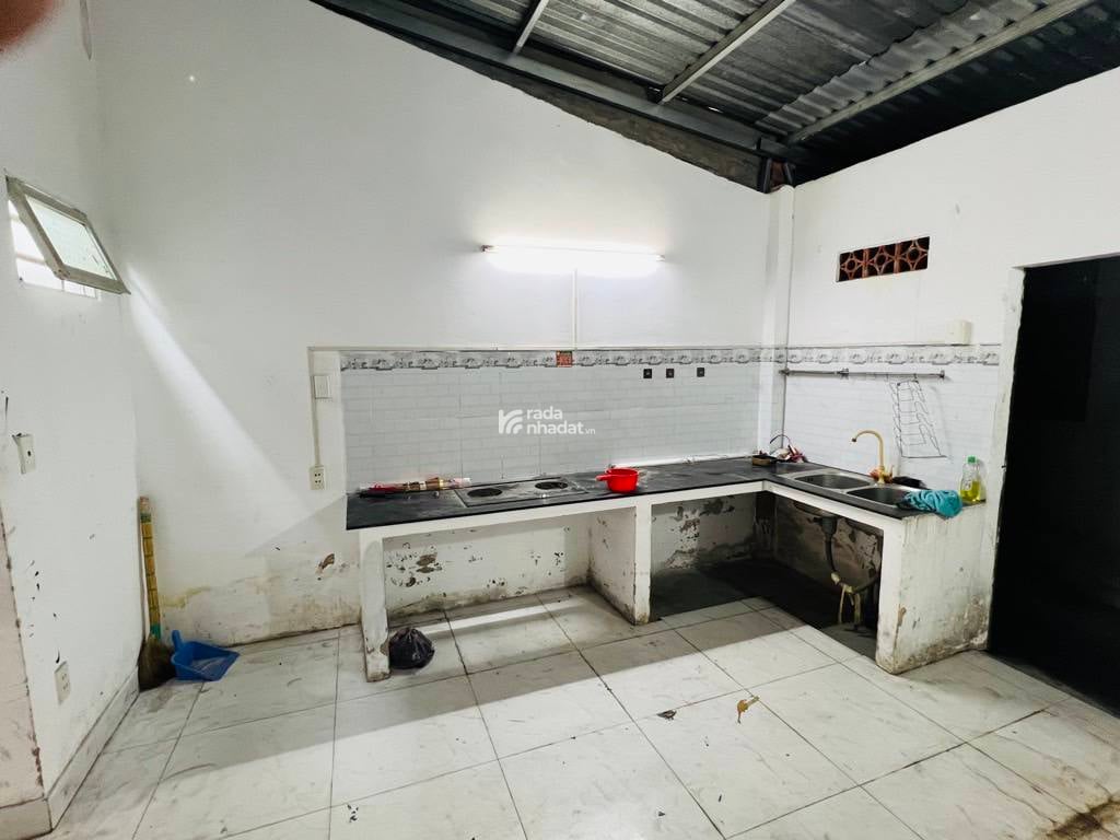 HÀNG NGỘP GIÁ TỐT - NHÀ BÁN LIÊN KHU 4-5. CHỈ 2,95 TỶ TL