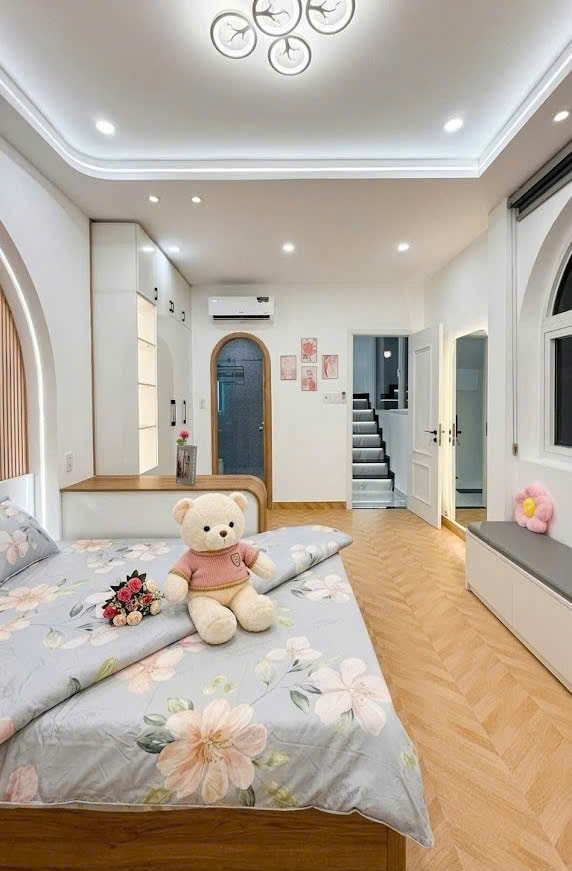 Nhà Lô góc hẻm xe hơi Huỳnh Văn Bánh, gần Đại học Sư phạm TPHCM, QUẬN PHÚ NHUẬN, 8.9 tỷ