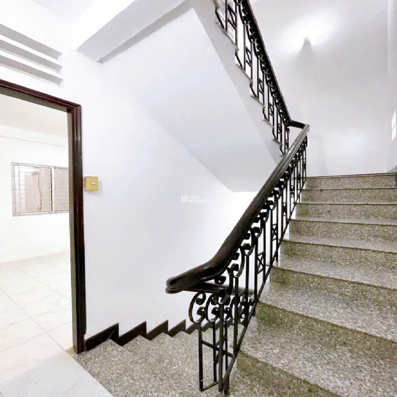 Nhà khu Vip QUẬN PHÚ NHUẬN - Mặt tiền Trần Hữu Trang - 4.6 x 14 m -5 Tầng - 13.5 tỷ