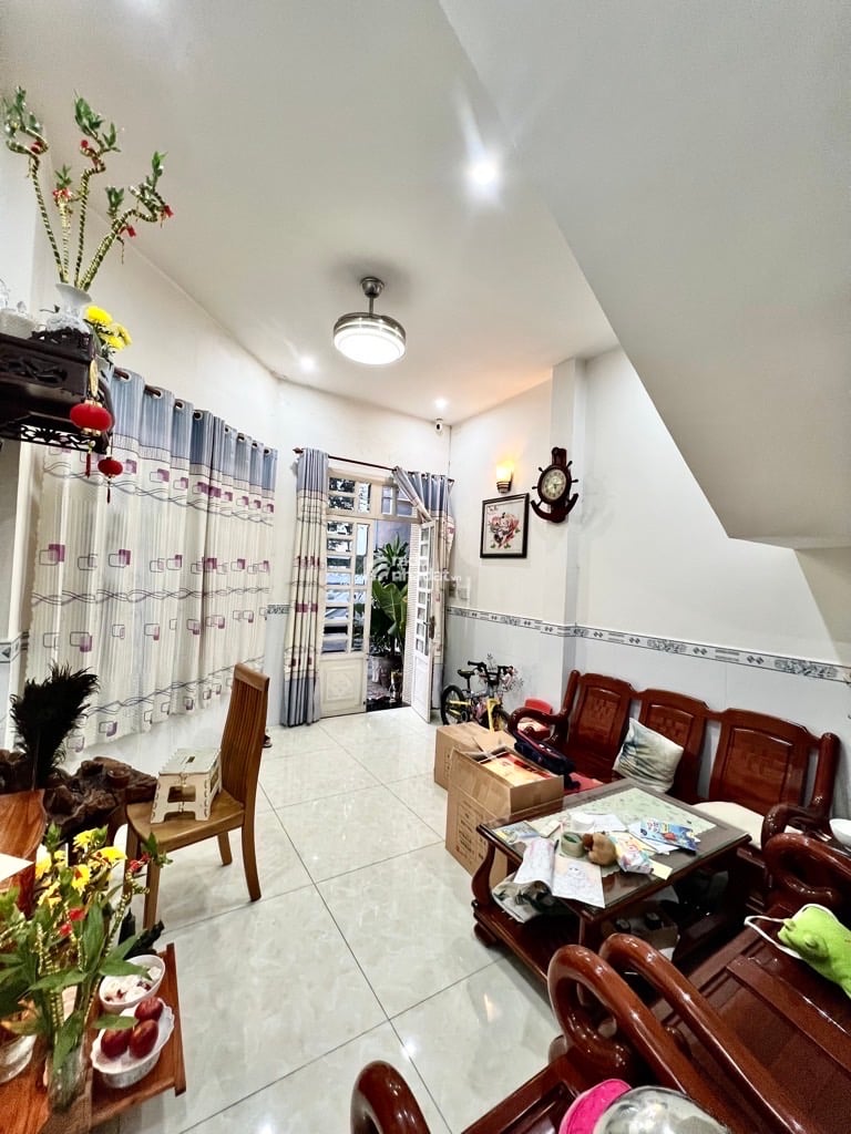 Bán nhà  gần phan văn hớn  quận 12 